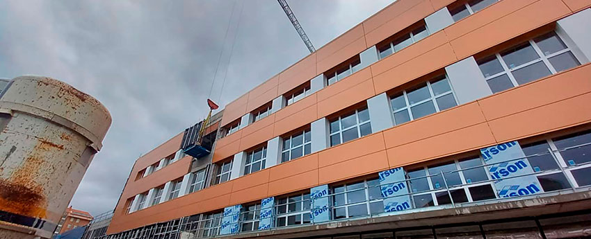 Instaladores de fachadas ventiladas de panel composite de aluminio ALUCOIL en Soria