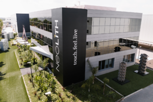 Instaladores de fachadas ventiladas de piedra sinterizada Neolith